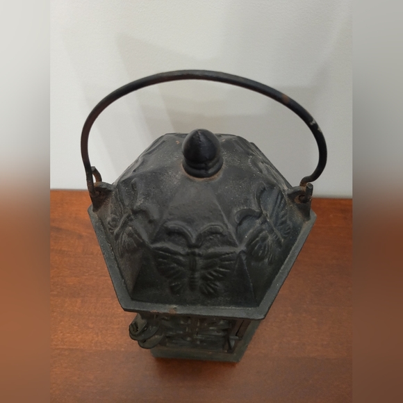 Vintage Cast Iron Garden Lantern With Butterfly Design and swing handle. - Picture 7 of 9